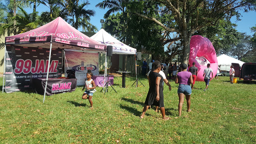 Community Center «Sunkist Grove Community Center», reviews and photos, 12500 NW 13th Ave, North Miami, FL 33167, USA