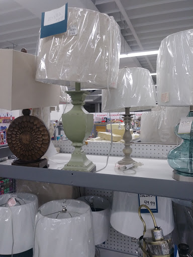 Home Goods Store «Tuesday Morning», reviews and photos, 44 Westgate Pkwy, Asheville, NC 28806, USA