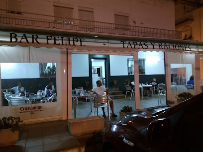 Bar Felipe - C/ Carretera, 41, 11140 Conil de la Frontera, Cádiz, Spain