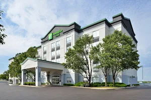 Holiday Inn & Suites Overland Park-Conv Ctr, an IHG Hotel image