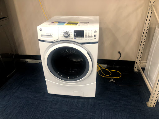 Electronics Store «Best Buy», reviews and photos, 445 Howe Ave, Cuyahoga Falls, OH 44221, USA