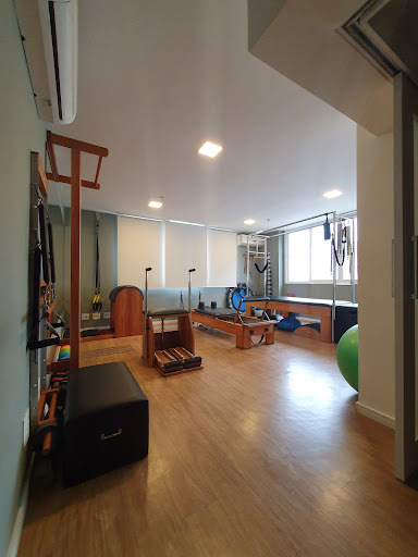 Logo da empresa - SE MOVA PILATES