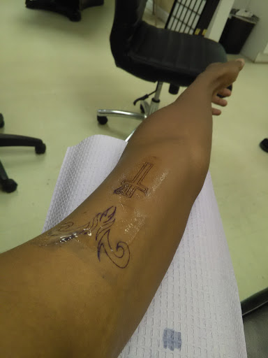 Tattoo Shop «Black Pearl Tattoo Parlor», reviews and photos, 17440 FM 529 Rd # 102, Houston, TX 77095, USA