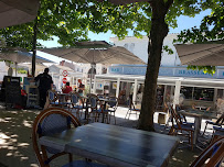 Atmosphère du Restaurant français Le Café de la Place à Le Château-d'Oléron - n°8