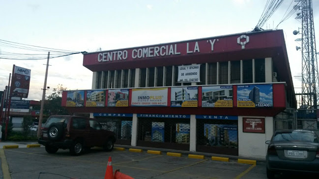 Centro Comercial La Y