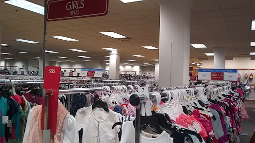 Clothing Store «Burlington Coat Factory», reviews and photos, 3662 W Camp Wisdom Rd, Dallas, TX 75237, USA
