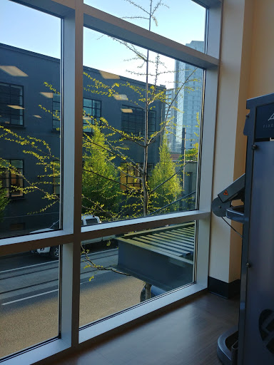 Gym «LA Fitness», reviews and photos, 1400 NW Northrup St, Portland, OR 97209, USA