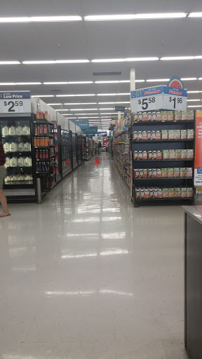 Discount Store «Walmart», reviews and photos, 2222 Crest View Dr, Hudson, WI 54016, USA