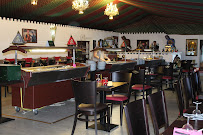 Atmosphère du Restaurant Les Dunes D'Orient à Saint-Pierre-du-Mont - n°8