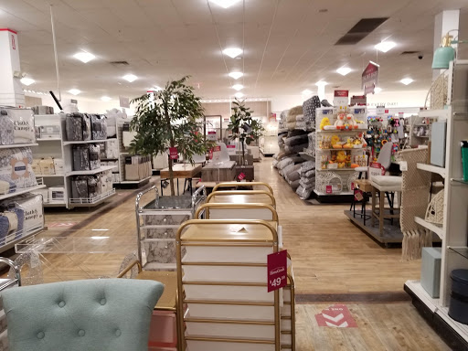 Department Store «HomeGoods», reviews and photos, 431 N Main St, East Longmeadow, MA 01028, USA