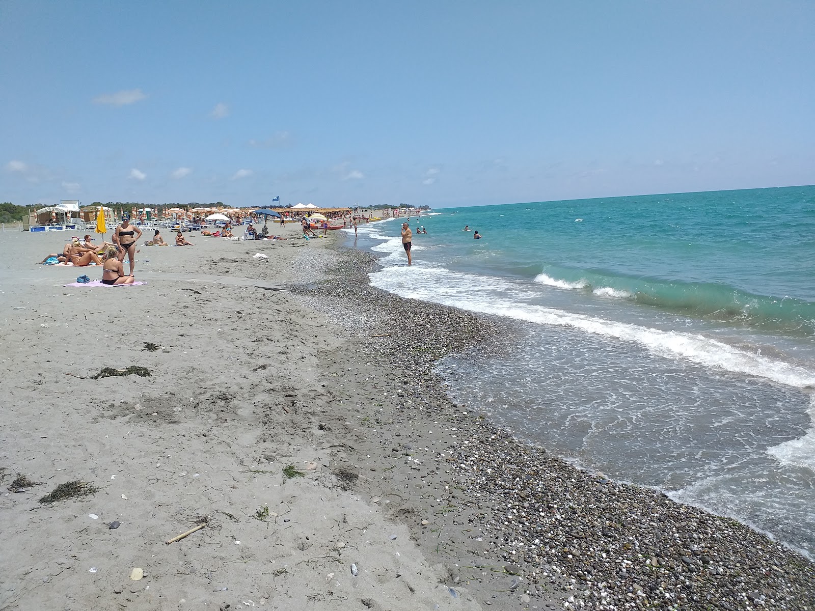 Foto de Nova Siri Scalo beach con parcialmente limpio nivel de limpieza
