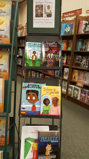 Book Store «Barnes & Noble», reviews and photos, 1991 Sproul Rd, Broomall, PA 19008, USA