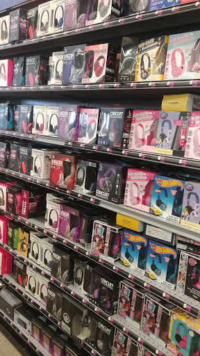 Variety Store «Five Below», reviews and photos, 5500 US-14, Crystal Lake, IL 60014, USA