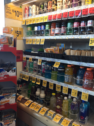 Grocery Store «Vons», reviews and photos, 6170 Hamner Ave, Eastvale, CA 91752, USA