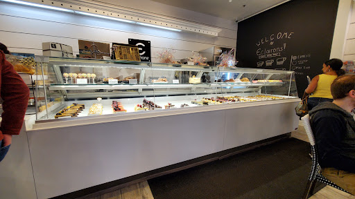 Shopping Mall «Colonial Village Shopping Center», reviews and photos, 1723 Wilson Blvd, Arlington, VA 22209, USA