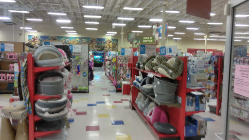 Pet Supply Store «Petco Animal Supplies», reviews and photos, 855 E Bidwell St, Folsom, CA 95630, USA