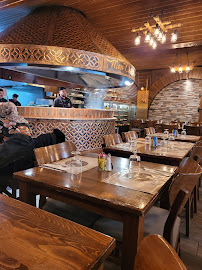 Atmosphère du Restaurant Mon chalet grill à Livry-Gargan - n°2