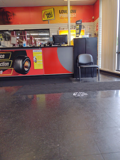 Tire Shop «Michel Tires Plus», reviews and photos, 10610 Dixie Hwy, Louisville, KY 40272, USA