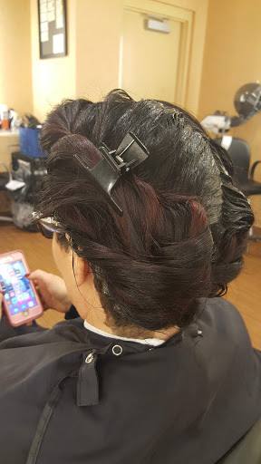 Hair Salon «Regis Salon», reviews and photos, 3902 13th Ave S #209, Fargo, ND 58103, USA