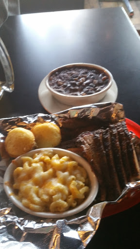 Night Club «The Waterfront Tavern 