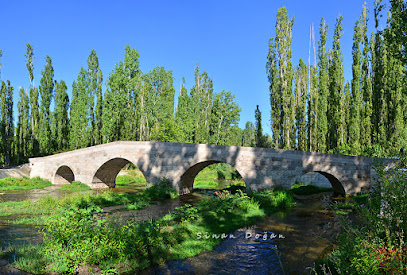 Tarihi Yaprakhisar Köprüsü
