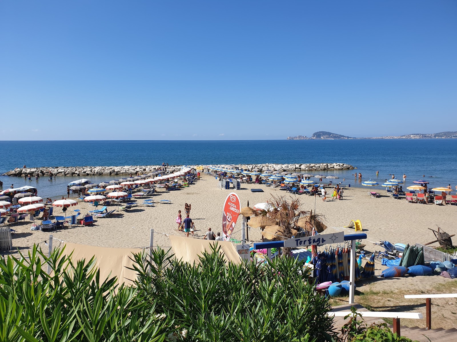 Photo of Gianola beach and its beautiful scenery