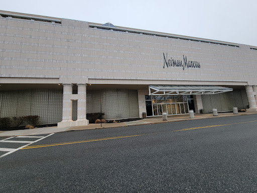 Clothing Store «Neiman Marcus», reviews and photos, 1200 Morris Turnpike, Short Hills, NJ 07078, USA