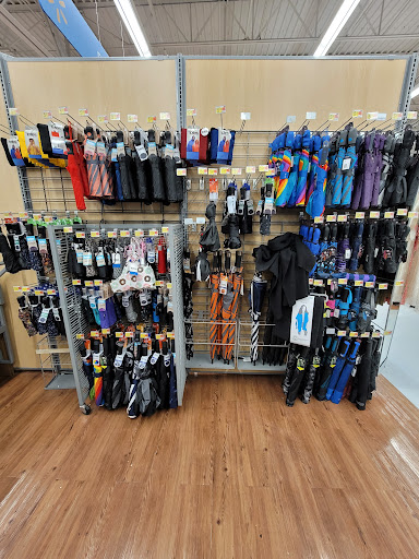 Discount Store «Walmart», reviews and photos, 44575 Mound Rd, Sterling Heights, MI 48314, USA