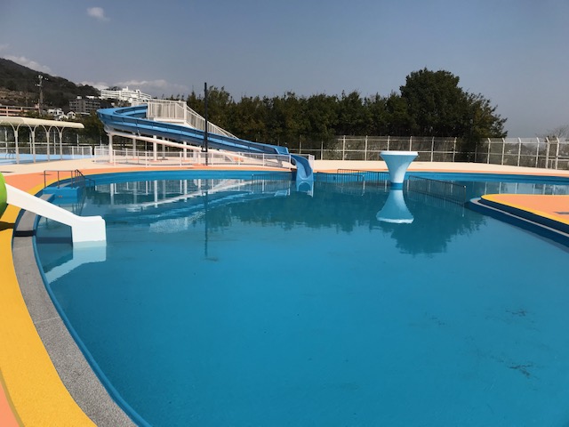 朝日ヶ丘公園水泳プール