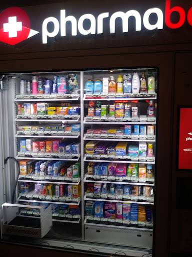 Shopping Mall «Desert Hills Premium Outlets», reviews and photos, 48400 Seminole Dr, Cabazon, CA 92230, USA