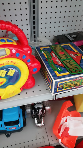 Thrift Store «Goodwill Retail Store of St. Peters – Mid Rivers», reviews and photos, 620 Mid Rivers Mall Dr, St Peters, MO 63376, USA