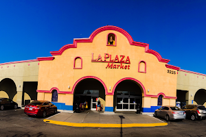 La Plaza Market image