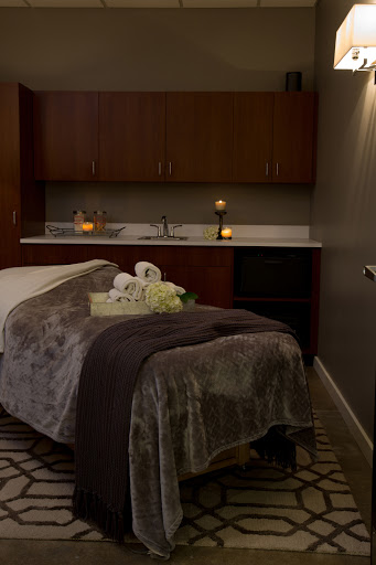 Beauty Salon «Salon Cheveux», reviews and photos, 4436 Hwy 61 N, White Bear Lake, MN 55110, USA