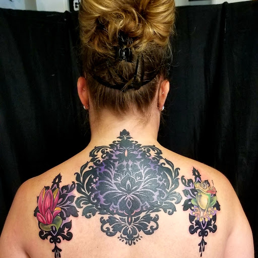 Tattoo Shop «House of Tattoo», reviews and photos, 825 Mt Hood Hwy, Gresham, OR 97080, USA