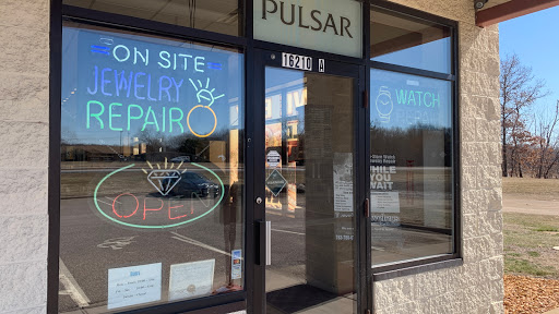 Jeweler «Look Jewelers», reviews and photos, 16210 Aberdeen St NE, Ham Lake, MN 55304, USA