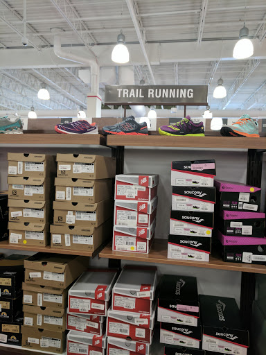 Outdoor Sports Store «Sierra Trading Post», reviews and photos, 215 N Maple Rd Unit 1F, Ann Arbor, MI 48103, USA