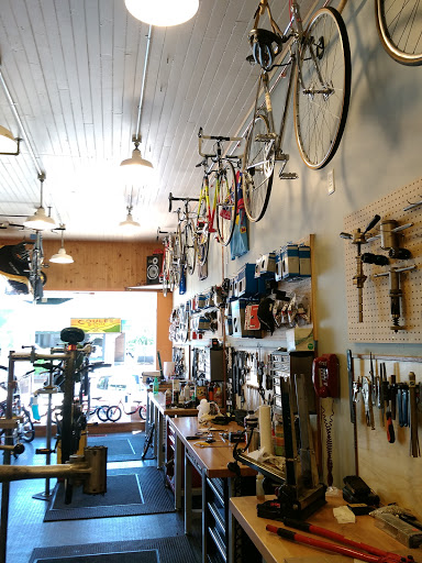Bicycle Repair Shop «Coulee Bicycle Co.», reviews and photos, 213 Main St, Onalaska, WI 54650, USA