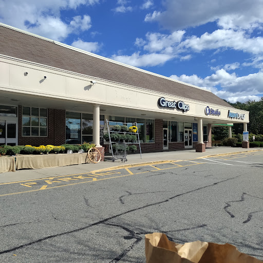 Grocery Store «Stop & Shop», reviews and photos, 25 Faunce Corner Rd, North Dartmouth, MA 02747, USA