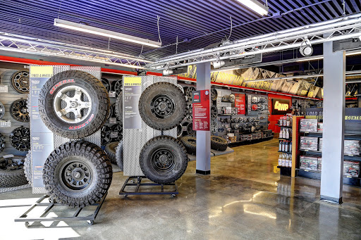 Truck Accessories Store «4 Wheel Parts Performance Center», reviews and photos, 550 W San Carlos St, San Jose, CA 95126, USA