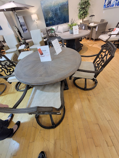 Furniture Store «American Signature Furniture», reviews and photos, 7230 US-19, Pinellas Park, FL 33781, USA