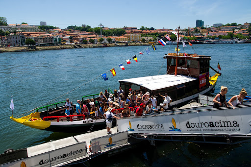 Douro Acima -Transport Tourism and Catering Ltd.