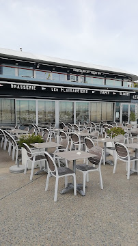 Atmosphère du Restaurant LES PLAISANCIERS à Saint-Quay-Portrieux - n°1