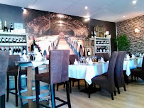 Atmosphère du Restaurant français La Table de Tom à Le Neubourg - n°11