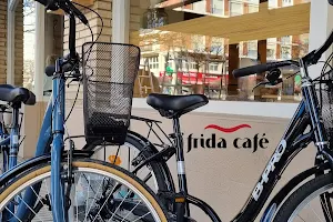 Frida Café Iturrama | Brunch Pamplona | Specialty Coffee - Café de especialidad Pamplona image