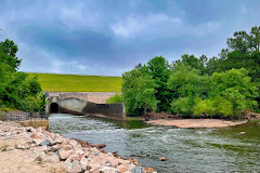 Falls Lake Tailrace Parking