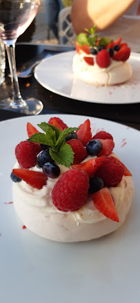 Pavlova du Restaurant César et Rosalie à Les Sables-d'Olonne - n°5