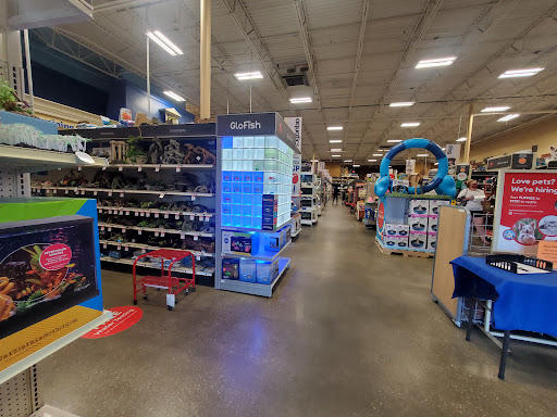 Pet Supply Store «PetSmart», reviews and photos, 9041 Snowden Square Dr, Columbia, MD 21045, USA