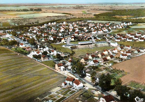 Ecoles Primaires à Mercy-le-Bas