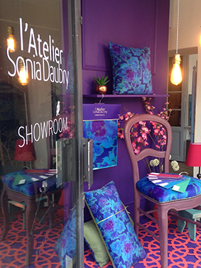 L'atelier Sonia Daubry - Showroom - Conseils en décoration et couleur - Créatrice de tissu ameublement - Papier peint - Tapis - haut de gamme à Crécy-la-Chapelle