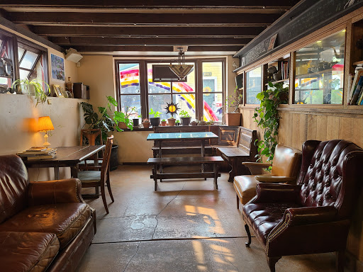 Dark Horse Coffee Roasters Truckee, 10009 W River St, Truckee, CA 96161, USA, 